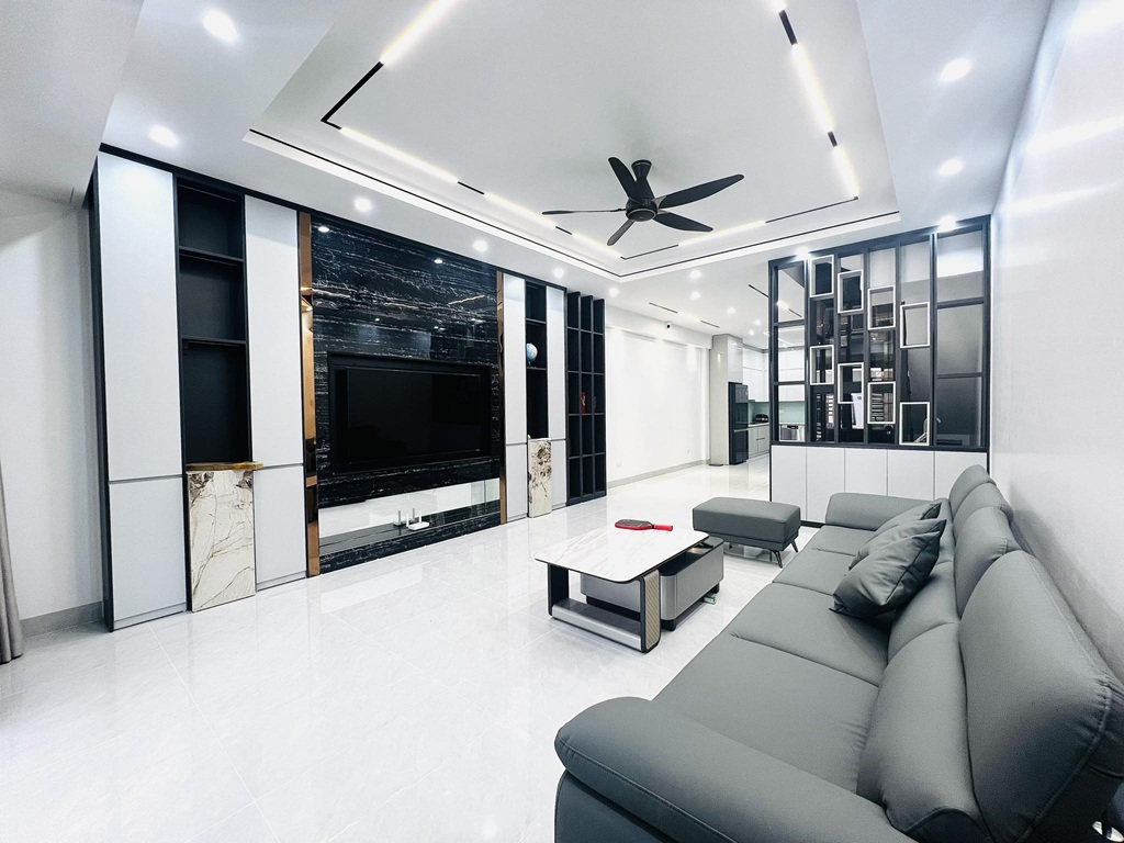 🌟 Hành Trình Từ Giấc Mơ Đến Tổ Ấm – Gia Đình Chị Đài🌟